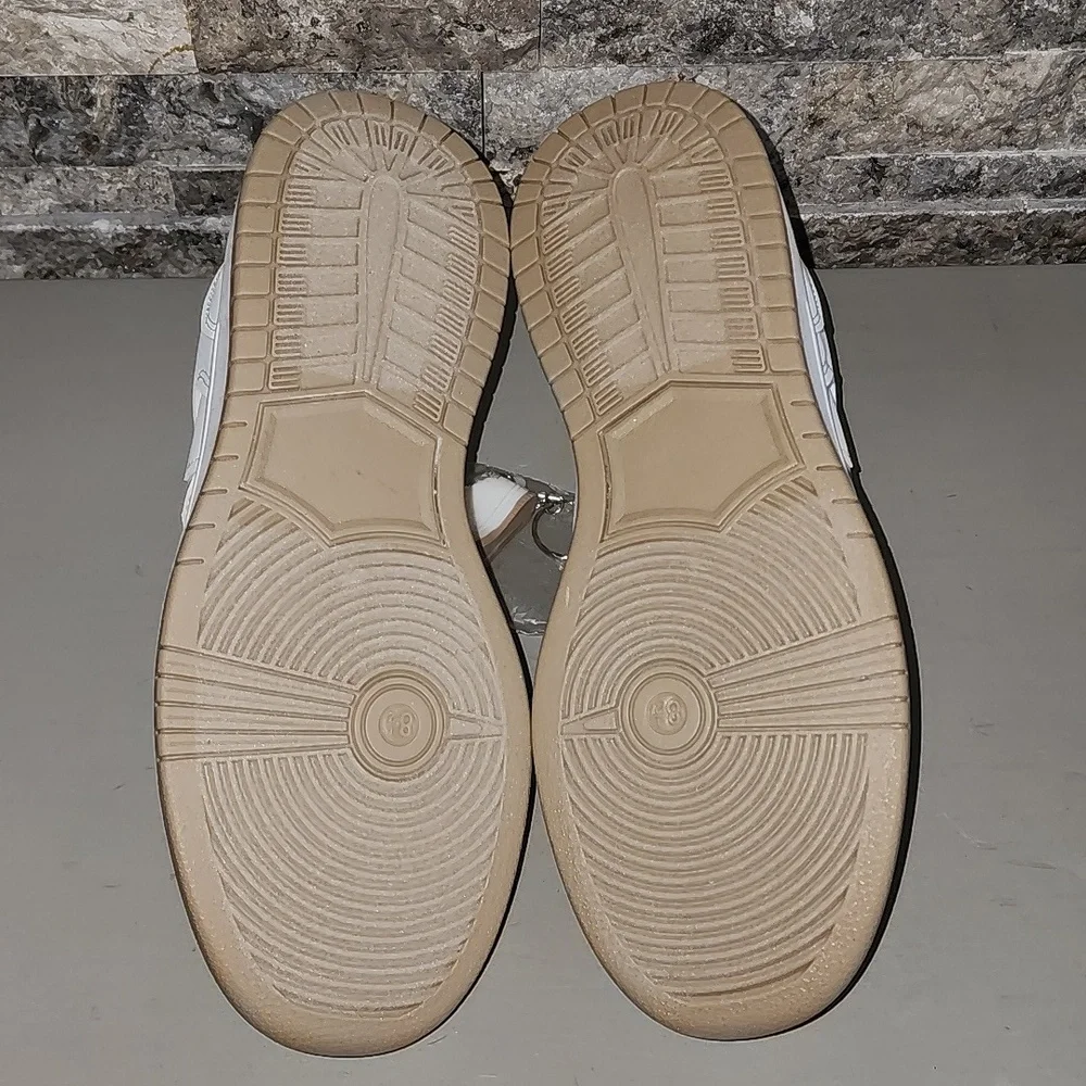 Vintage Havana Brand New White and Nude  Star Sneakers